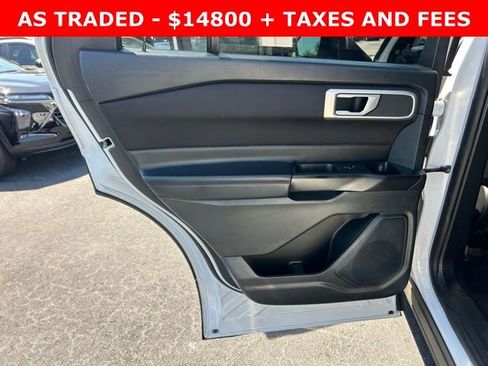 Used 2020 Ford Explorer XLT RWD image 13
