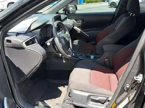 Used 2025 Toyota Corolla Cross AWD Hybrid image 10