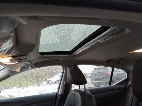 New 2025 Nissan Sentra SR w/ SR Premium Package image 7