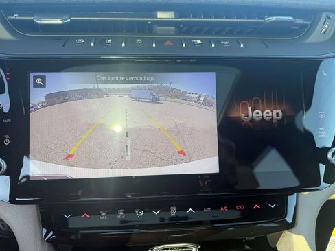 New 2026 Jeep Grand Cherokee Limited AWD/4WD image 19
