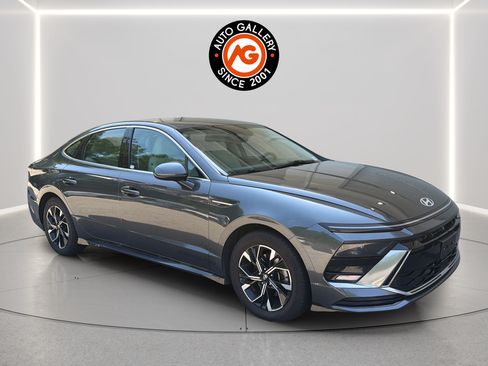 Used 2024 Hyundai Sonata SEL FWD image 1