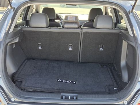 Used 2019 Hyundai Kona Limited image 9