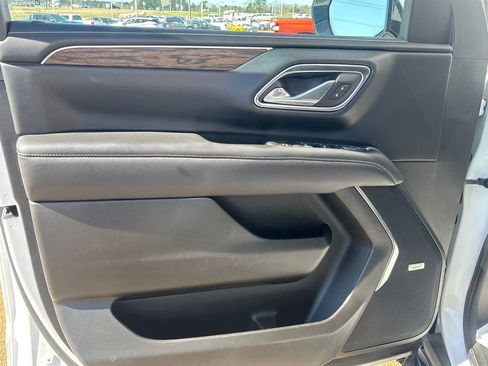 Used 2023 Chevrolet Tahoe Premier image 5