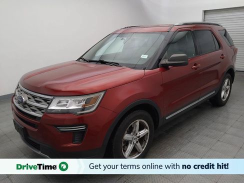Used 2018 Ford Explorer XLT FWD image 1