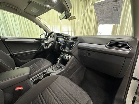 Used 2024 Volkswagen Tiguan S image 17