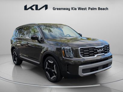 Certified 2023 Kia Telluride S w/ S Sunroof Package
