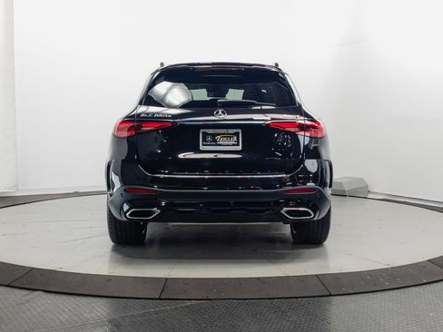 Used 2025 Mercedes-Benz GLC 350e 4MATIC image 30