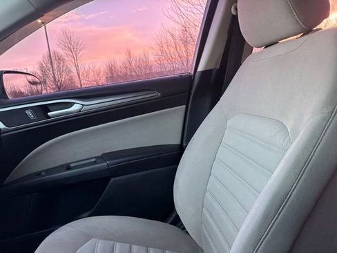 Used 2017 Ford Fusion S image 12