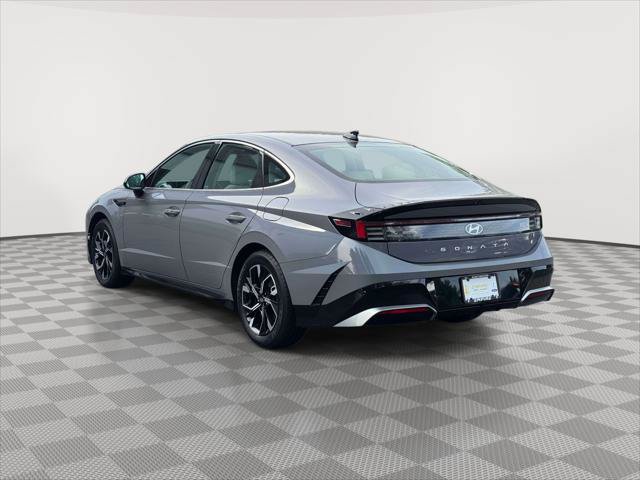 Used 2024 Hyundai Sonata SEL FWD image 5