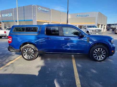 Certified 2024 Ford Maverick Lariat image 2