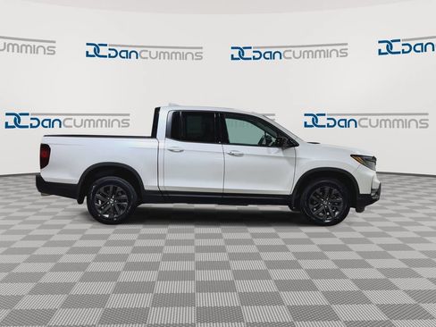 Used 2024 Honda Ridgeline Sport image 9