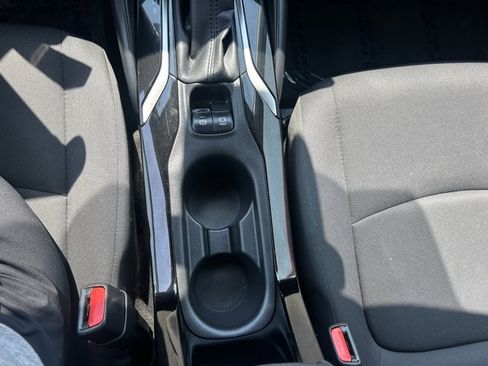 Used 2020 Toyota Corolla LE FWD image 13