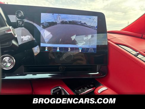Used 2024 Chevrolet Corvette Stingray Premium Conv w/ Z51 Performance Package RWD image 6