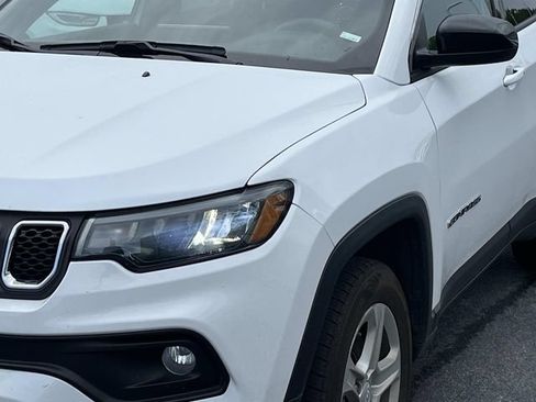 Used 2024 Jeep Compass Latitude AWD/4WD image 10