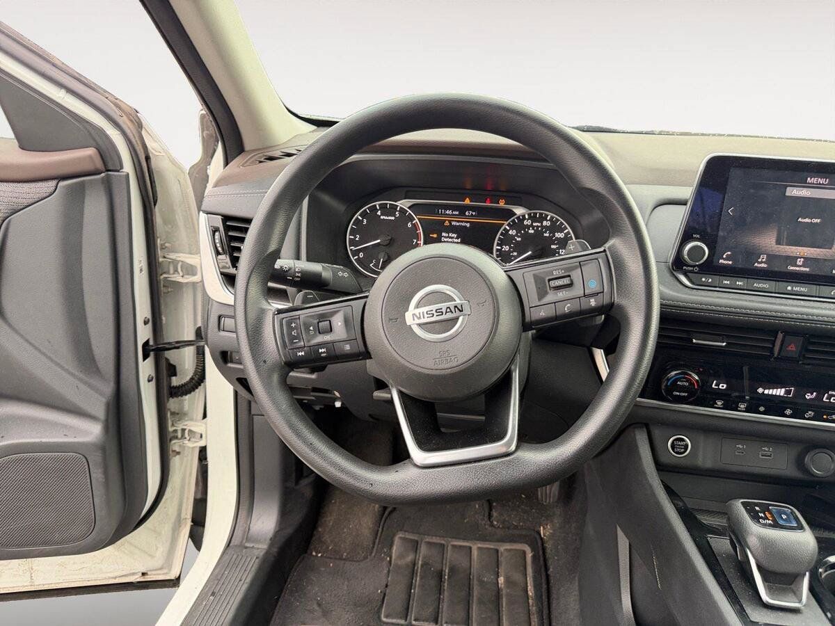 Used 2021 Nissan Rogue SV FWD image 12