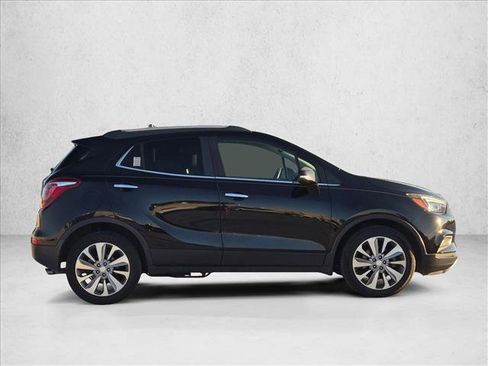 Used 2018 Buick Encore Preferred image 4