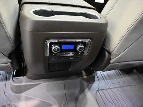 New 2026 GMC Yukon XL Elevation w/ Elevation Premium Package image 27