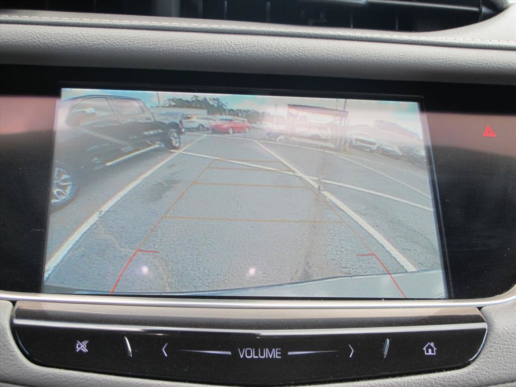 Used 2019 Cadillac XT5 Luxury FWD image 17