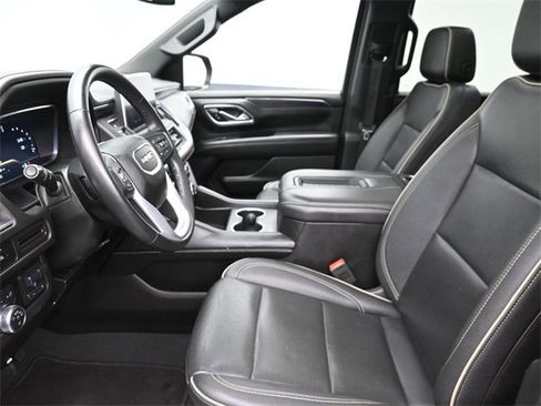 Used 2023 GMC Yukon XL SLT w/ Max Trailering Package image 16