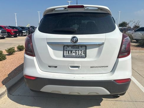 Used 2019 Buick Encore Sport Touring FWD image 10