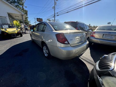 Used 2004 Saturn ION Level 2 image 5