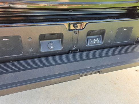Used 2021 GMC Sierra 1500 AT4 w/ AT4 Premium Package AWD/4WD image 10