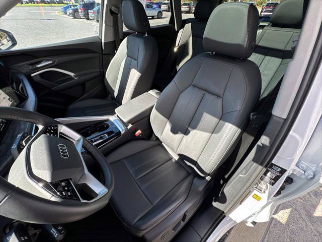 Used 2025 Audi Q5 Premium w/ Convenience Package AWD/4WD image 8
