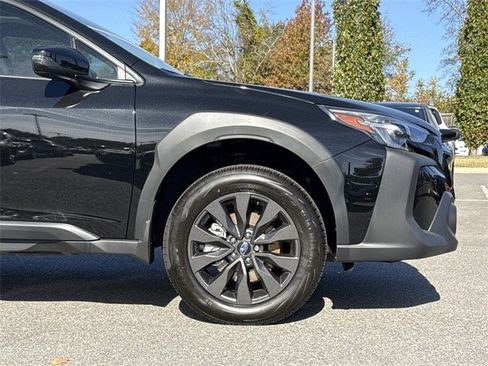 Certified 2025 Subaru Outback Onyx Edition w/ Popular Package #2 image 9