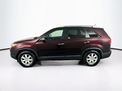 Used 2013 Kia Sorento LX w/ Convenience Pkg FWD image 4