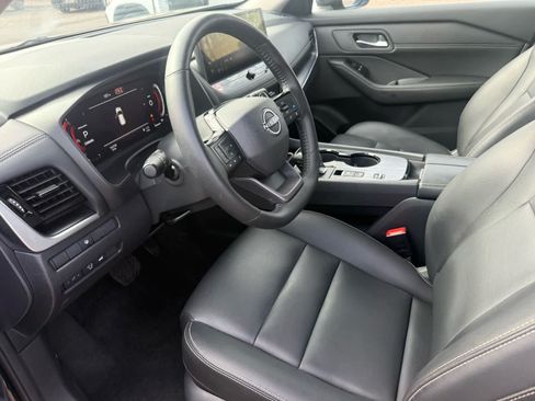 Used 2026 Nissan Rogue SL FWD image 13
