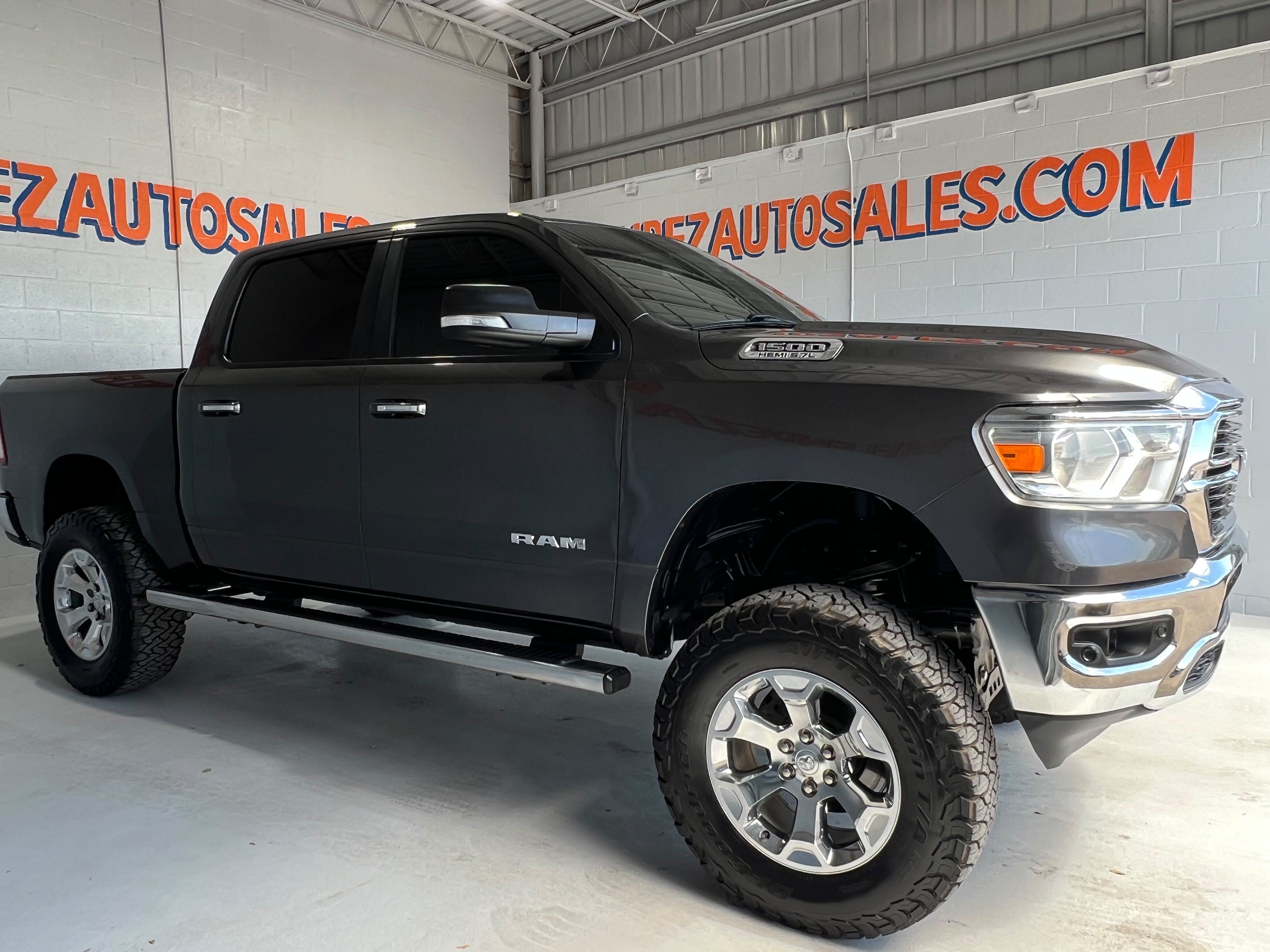 Used 2019 RAM 1500 Big Horn AWD/4WD image 8