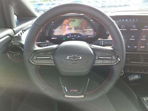 New 2026 Chevrolet Equinox EV RS image 28