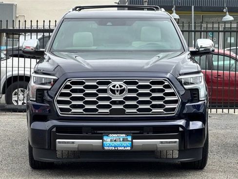 Used 2025 Toyota Sequoia Capstone image 3