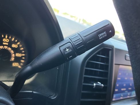 Used 2019 Ford F150 XL w/ Equipment Group 101A Mid AWD/4WD image 22