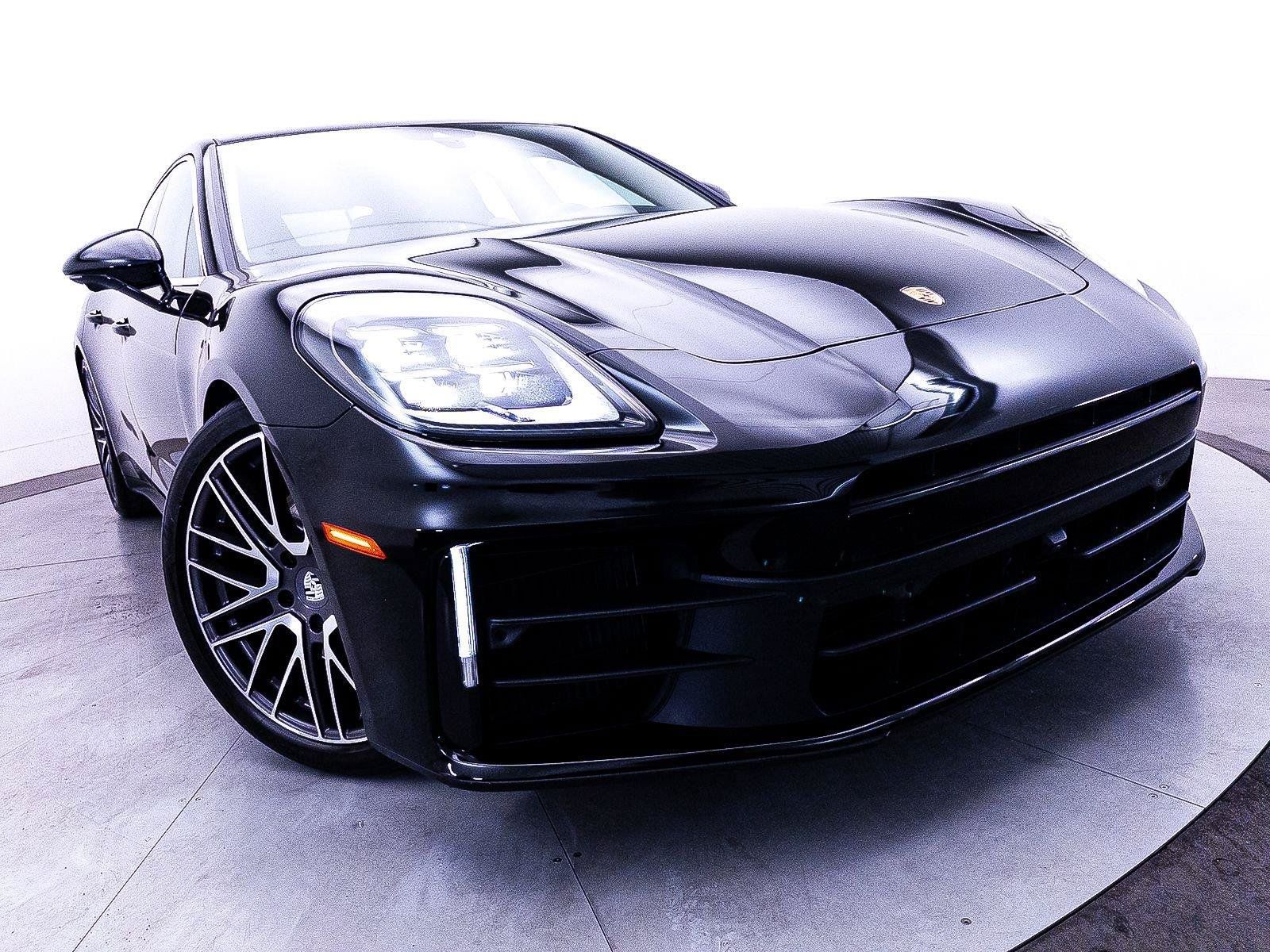 Used 2024 Porsche Panamera 4 w/ Premium Package AWD/4WD image 2