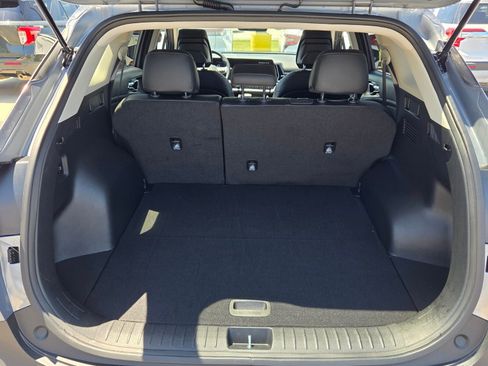 Used 2025 Kia Sportage EX FWD image 12