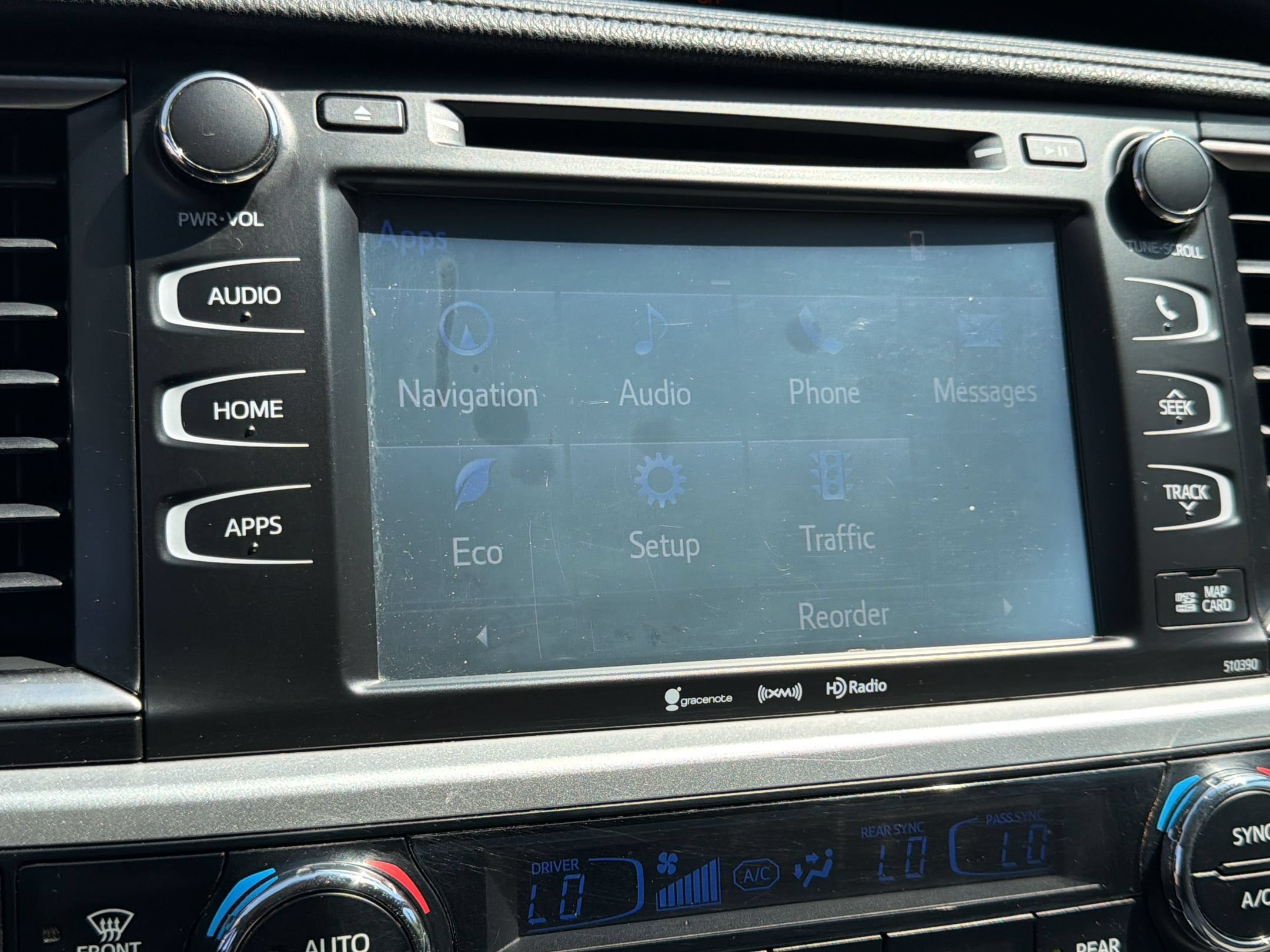 Used 2019 Toyota Highlander XLE FWD image 22