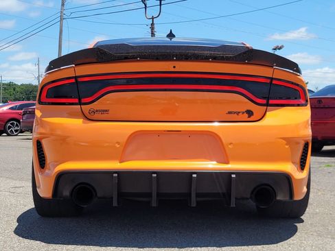 Used 2021 Dodge Charger SRT Hellcat RWD image 17