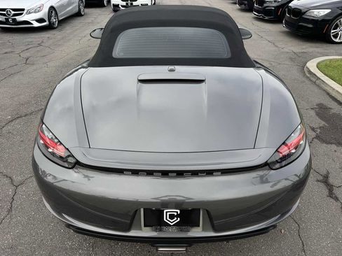 Used 2019 Porsche 718 Boxster image 7