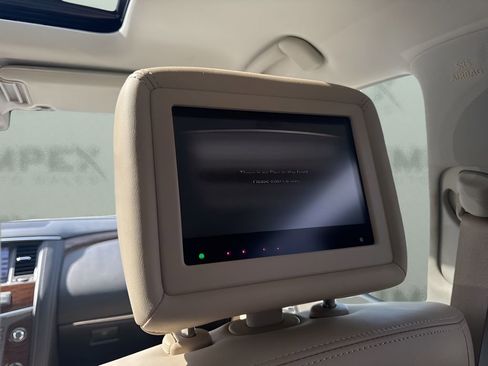 Used 2019 Nissan Armada Platinum w/ Captain's Chairs Package image 14