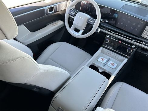 New 2026 Hyundai Santa Fe SE image 13