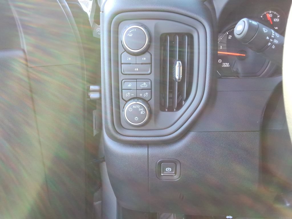 New 2026 Chevrolet Silverado 2500 Custom w/ Custom Value Package AWD/4WD image 31