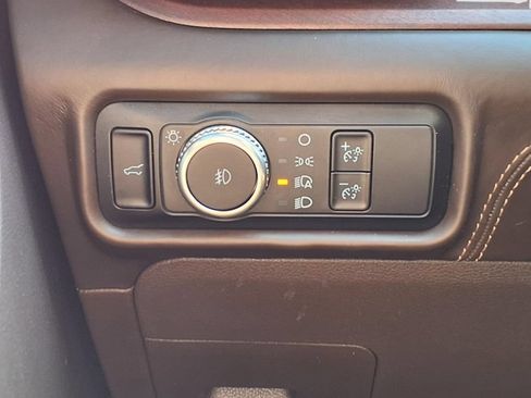 Certified 2023 Ford Explorer King Ranch w/ Technology Package AWD/4WD image 22