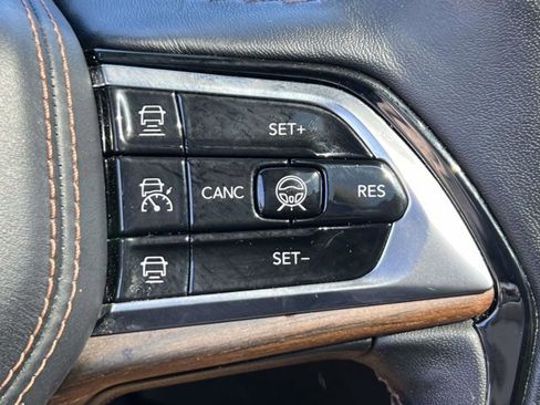 Certified 2022 Jeep Grand Cherokee Summit AWD/4WD image 22