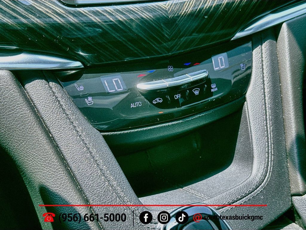 Used 2023 Cadillac XT6 Premium Luxury w/ Technology Package FWD image 20