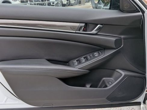 Used 2022 Honda Accord Sport image 8