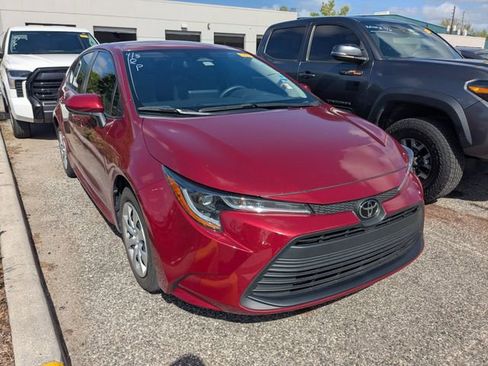 Certified 2023 Toyota Corolla LE image 1