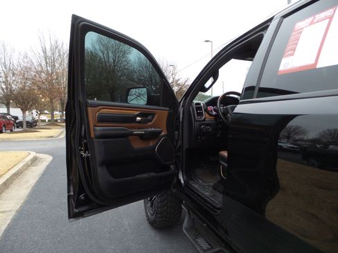 Used 2022 RAM 1500 Limited w/ Body Color Bumper Group image 26