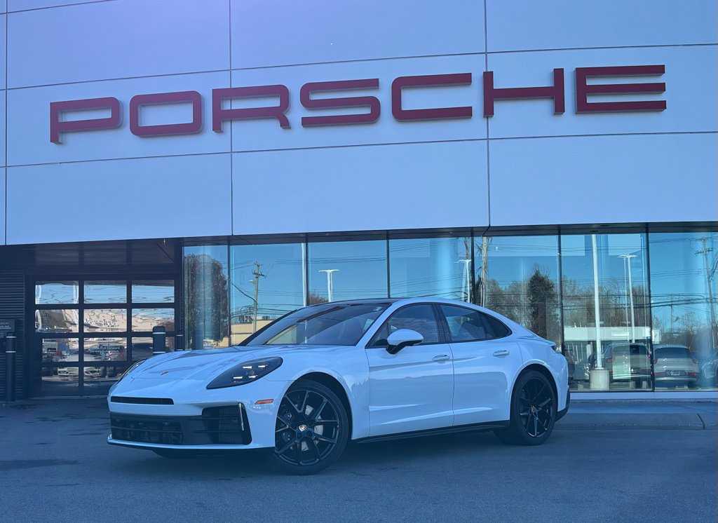 New 2026 Porsche Panamera RWD image 1