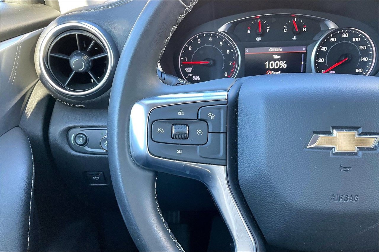 Used 2025 Chevrolet Blazer LT w/ Midnight/Sport Edition FWD image 29